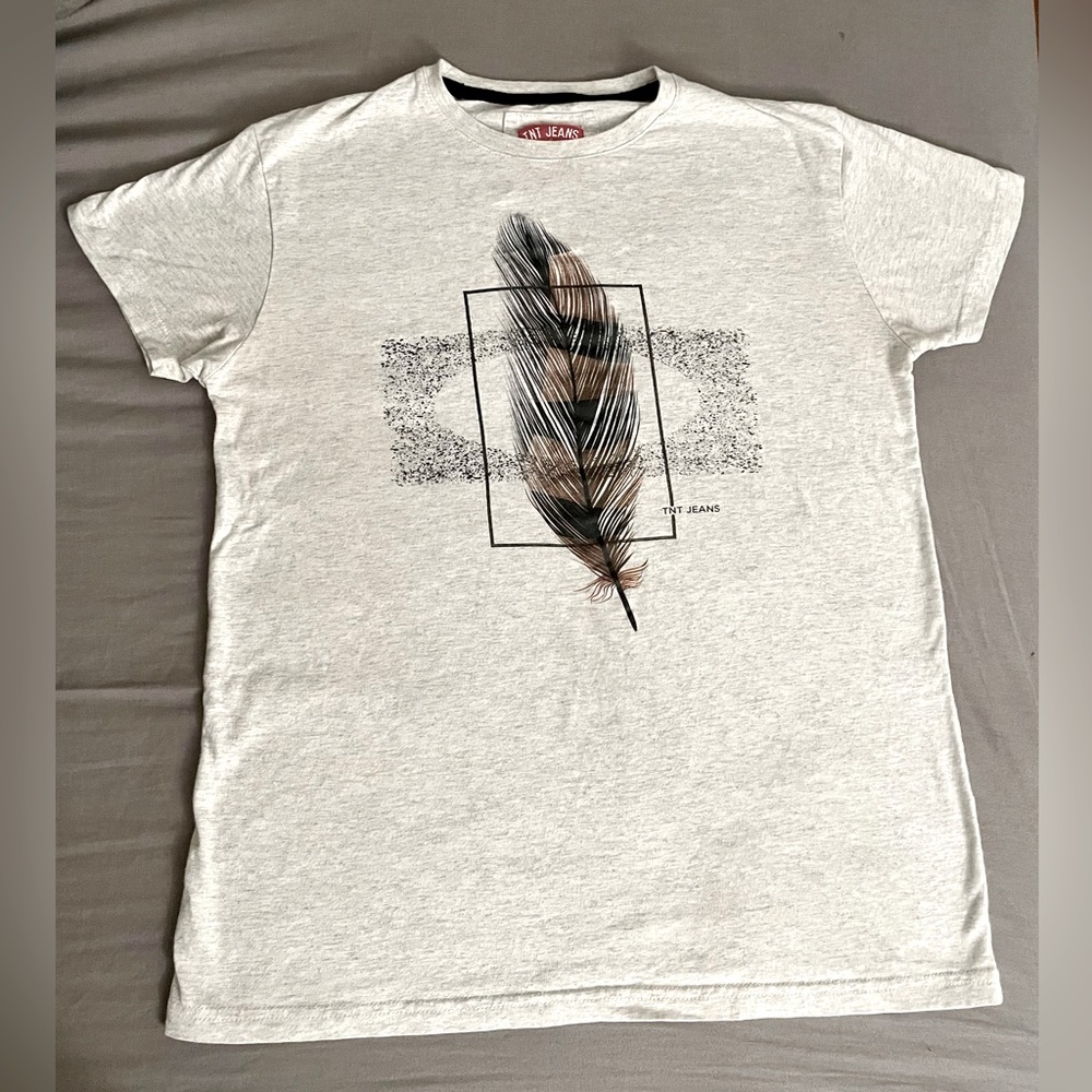 TNT Jeans Brand T-Shirt - Juniors Size Large (fits like an adult small size)
